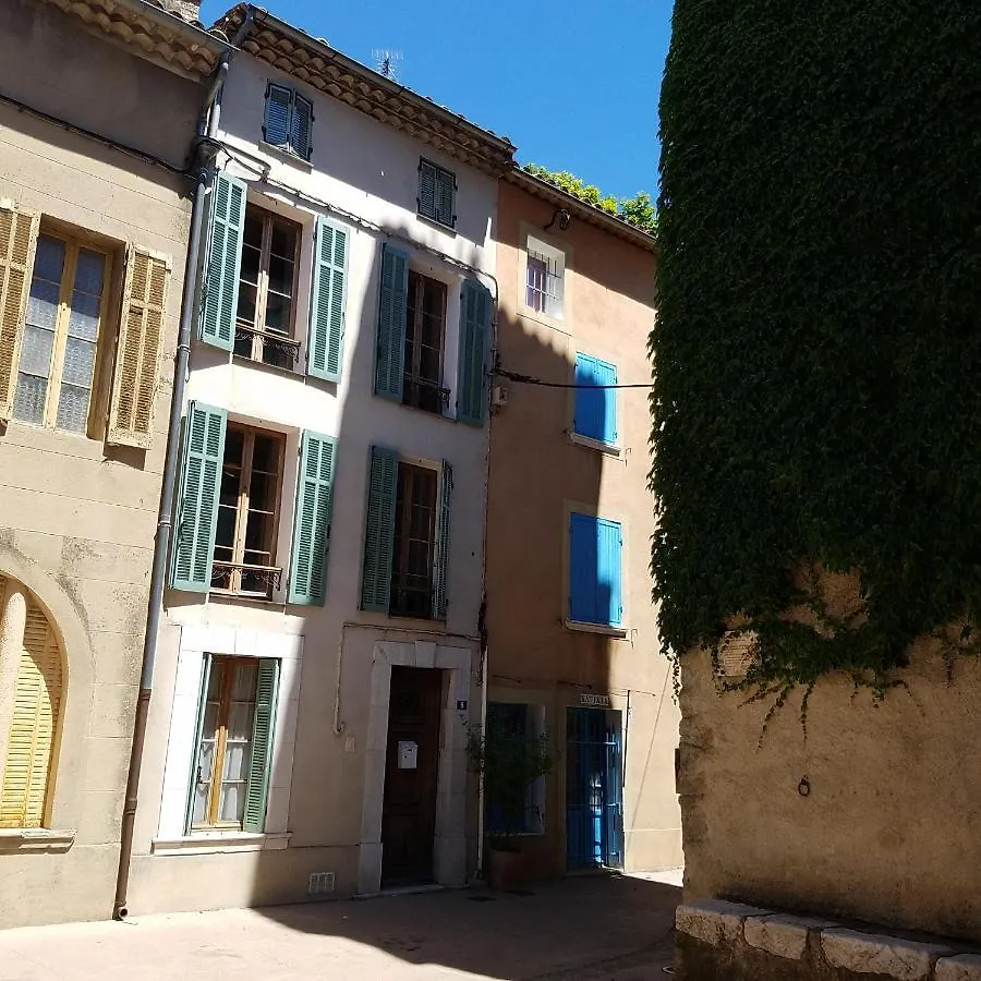 La Maison Provencale La Roquebrussanne 0*,