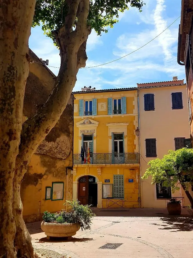 Guest house La Maison Provencale La Roquebrussanne